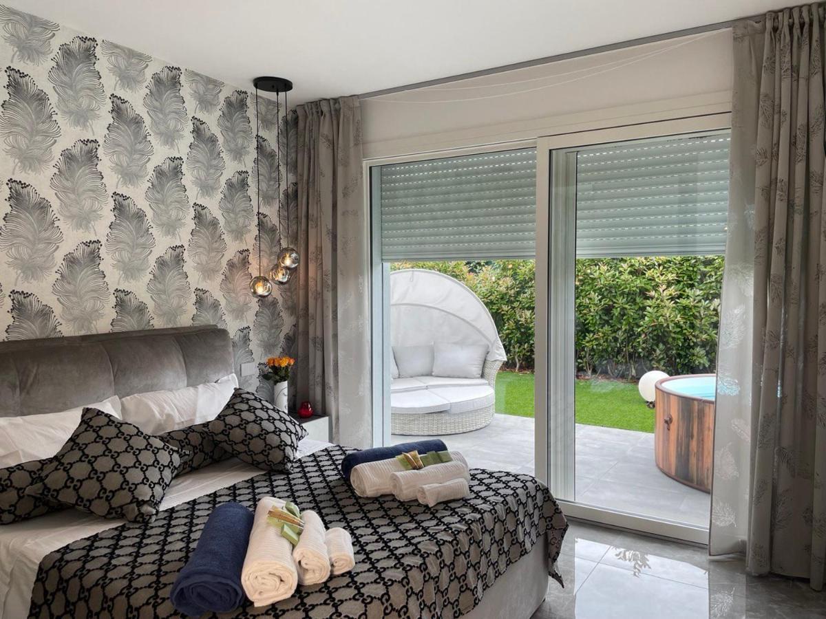 Villa Karolina Desenzano del Garda Dış mekan fotoğraf