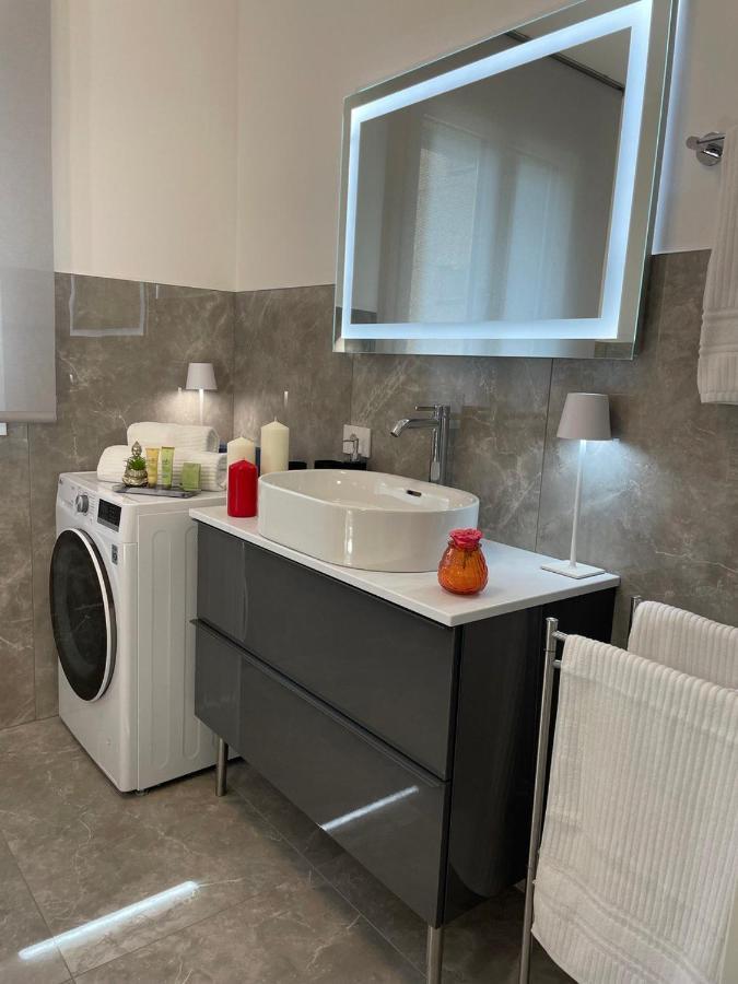 Villa Karolina Desenzano del Garda Dış mekan fotoğraf