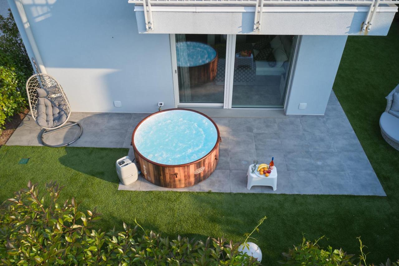 Villa Karolina Desenzano del Garda Dış mekan fotoğraf