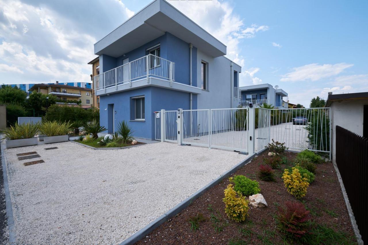 Villa Karolina Desenzano del Garda Dış mekan fotoğraf